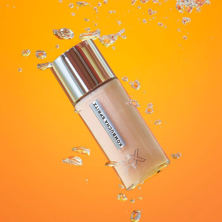 Imprimador matificante BLUR + Prebase de maquillaje REVOLUTION XX Revolution Kombucha X Spritz de venta al por mayor en Faire