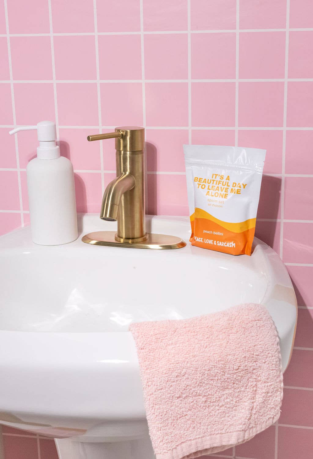 Peace, Love and Sarcasm - Wholesale Bath soak/milk - It's A Beautiful Day To Leave Me Alone Epsom Salt Bath Soak