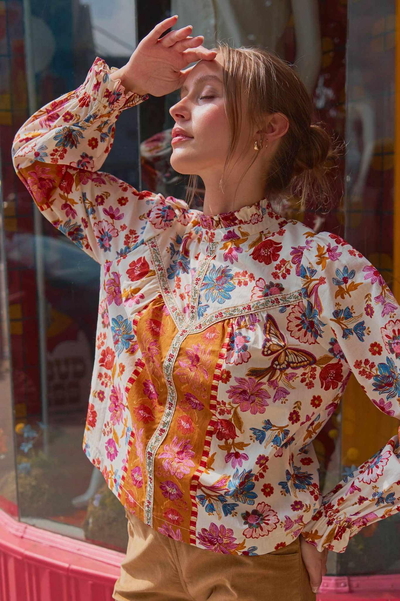 &MERCI - Wholesale Blouse - Women's - EXCLUSIVE FLORAL BORDER PRINT TOP WITH FLORAL TRIM MTP409720