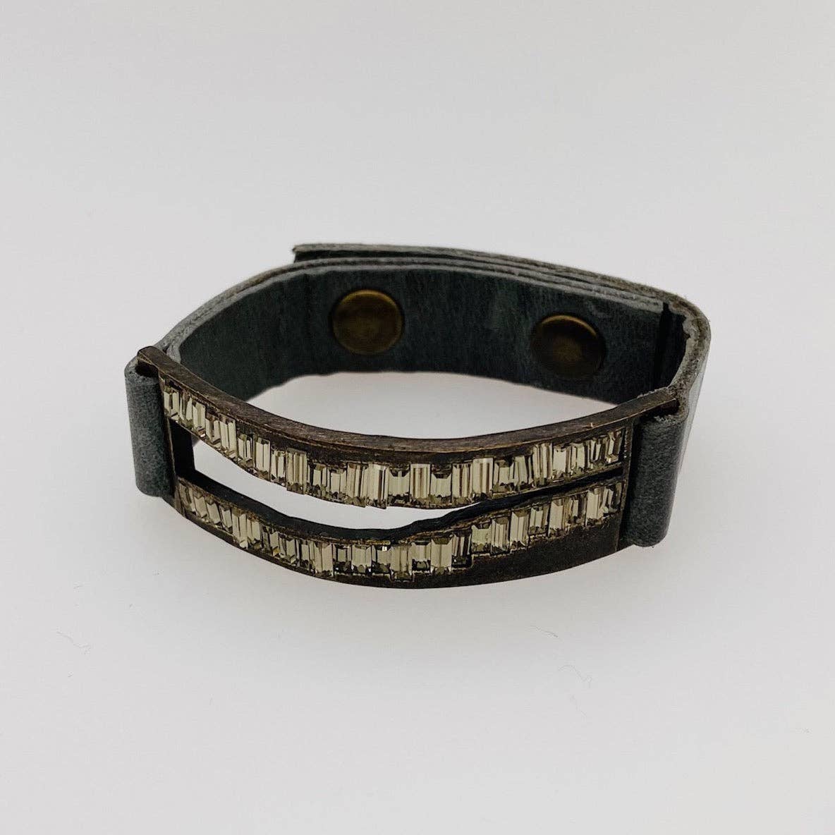 Rebel Designs Accessories – Großhandel Armreif – Baguette-Armband mit roher Kante1