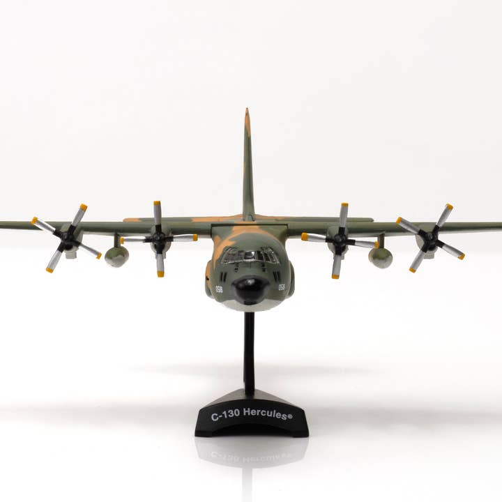 Daron Worldwide Trading – wholesale Decorative tabletop object – POSTAGE STAMP C-130 1/200 SEA CAMO LITTLE ROCK AFB7