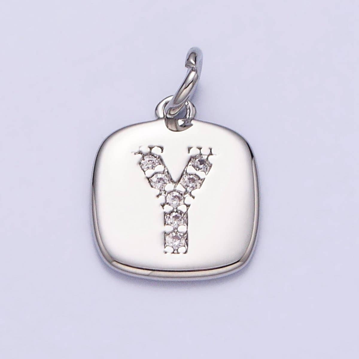 Aim Eternal - Vente Breloques/médailles personnalisées - Pendentif personnalisé avec initiale en pavé micro CZ carré argenté clair | A-266-A-27824