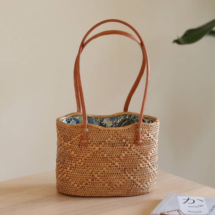 Bali Rattan Wave Handbag 8" for wholesale by Ganapati