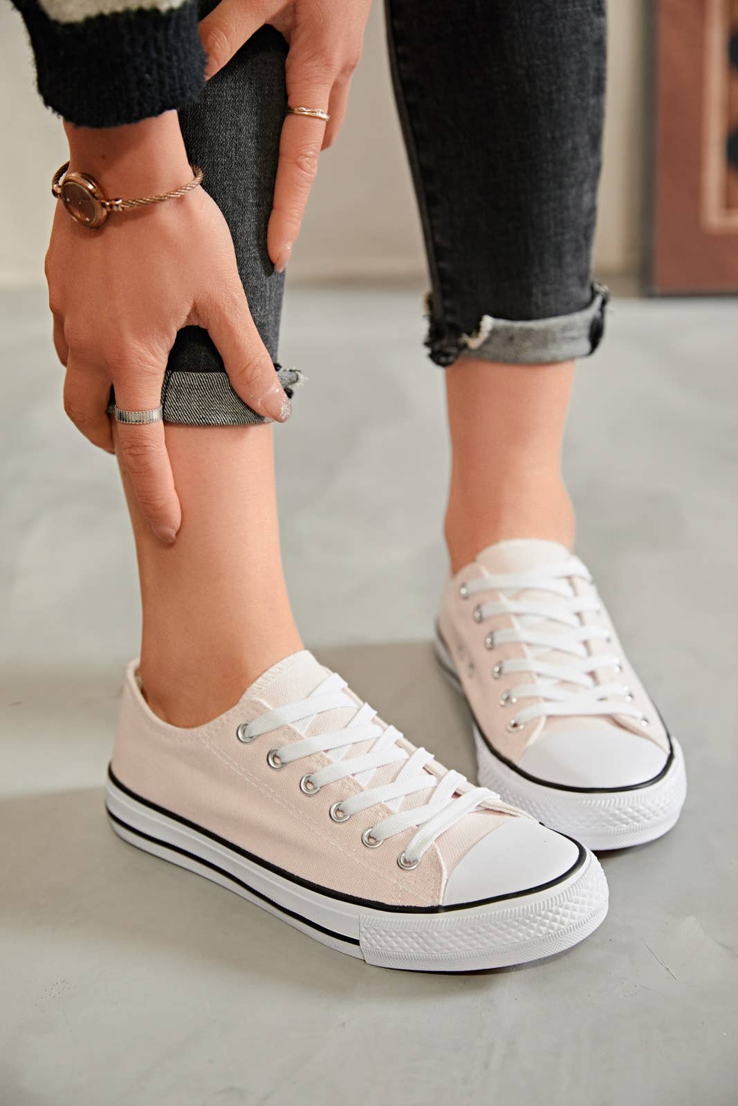 ERYNN - Wholesale Lifestyle Sneakers - Women's - lace-up sneakers - Opaline26