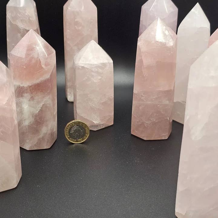 Distinction Crystals - Vente Pierre et cristal de spiritualité - Prismes en cristal de quartz rose - Tours 200-300g2
