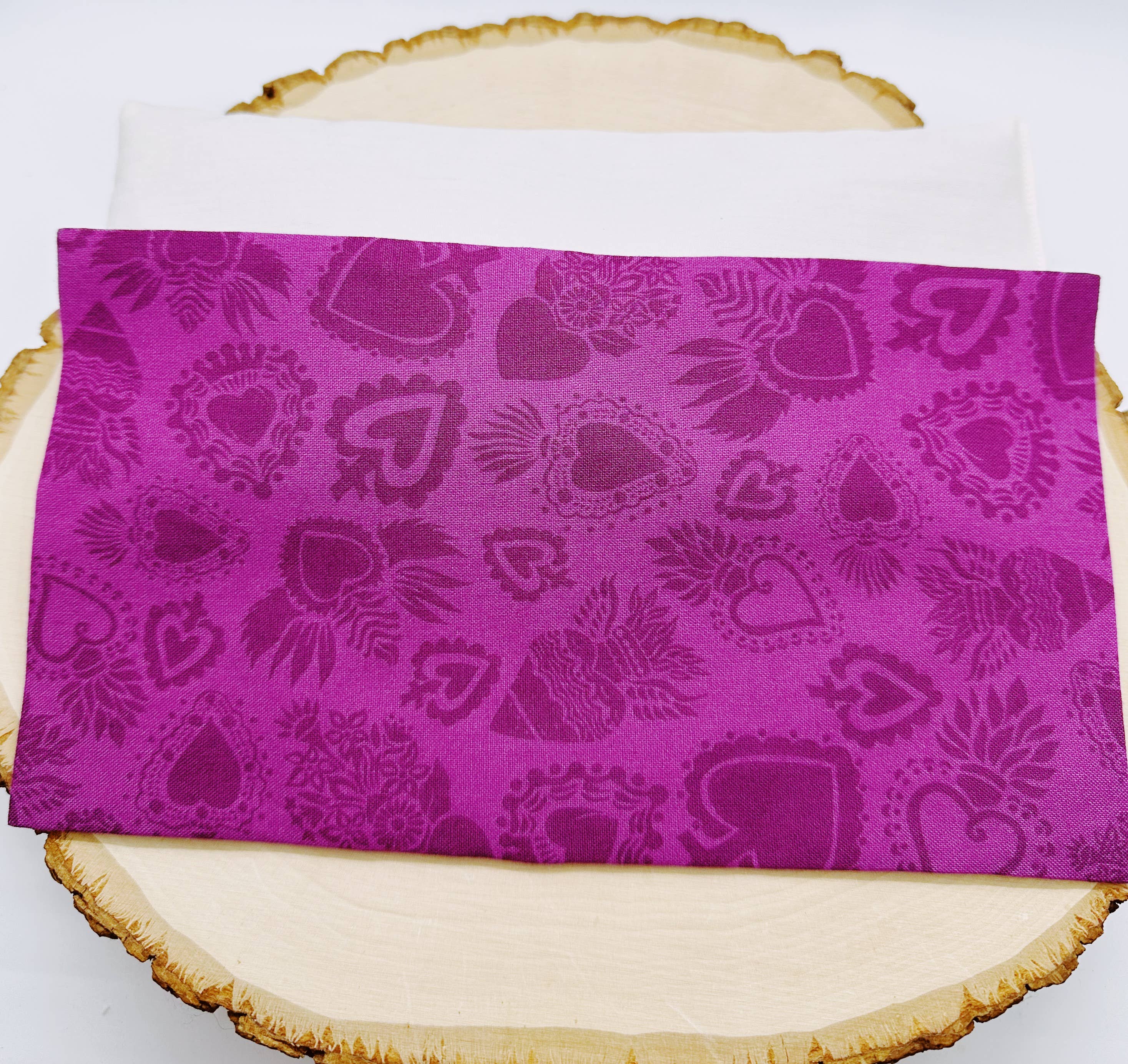 Wellness & Oils - Venta al por mayor Cojín de spa/terapia - Almohada para Ojos de Lavanda con Funda Lavable-Corazón Eterno Púrpura2