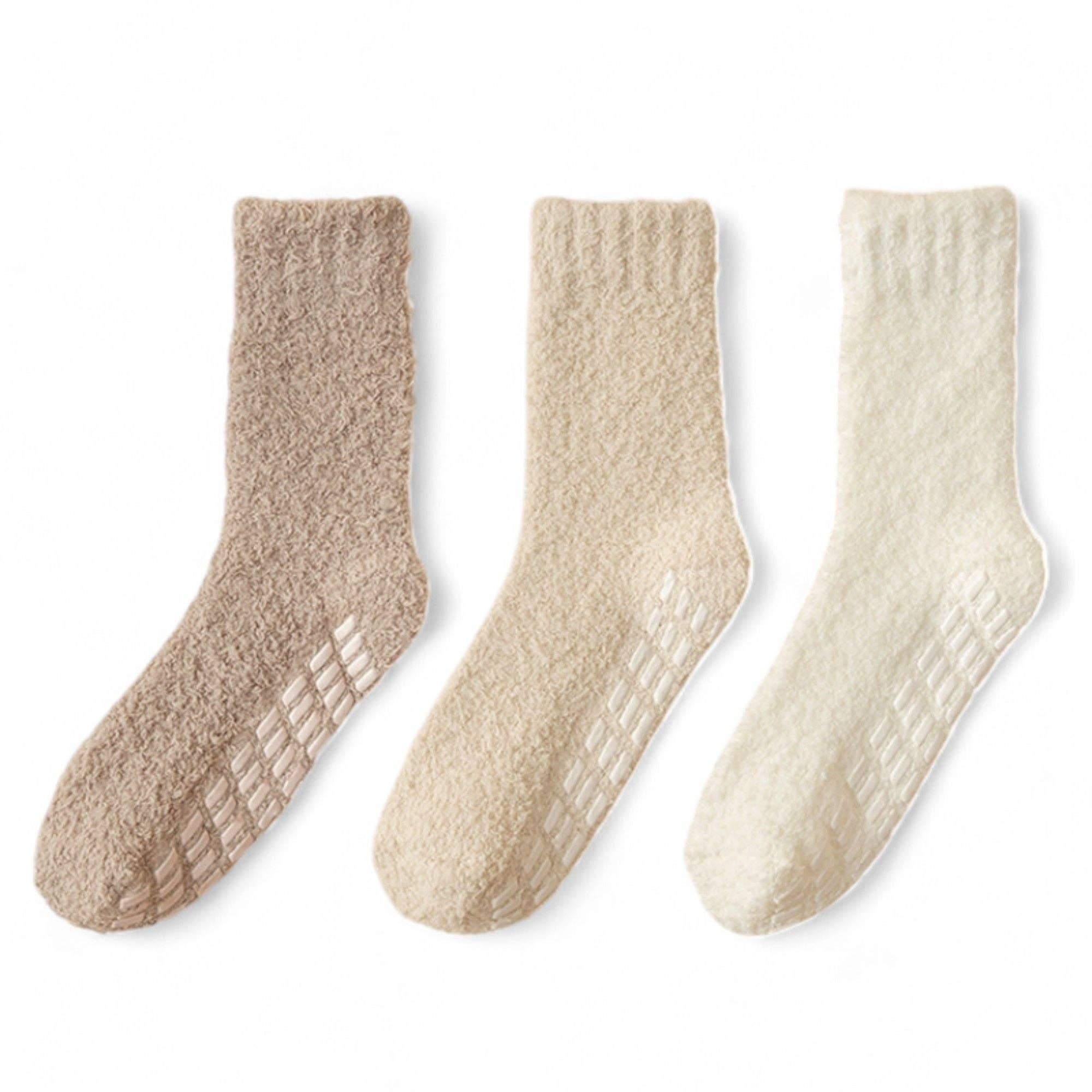AK Brand – wholesale Socks – Women's – Women's Anti-Slip Fuzzy Socks 3-Pack Indoor Use0