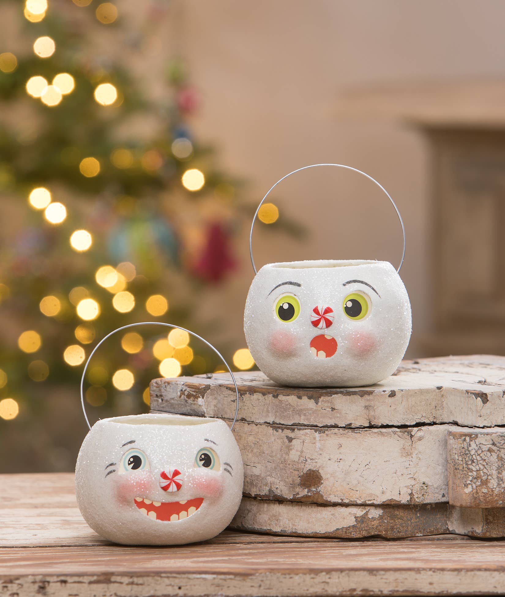 Bethany Lowe Designs - Wholesale Christmas Decoration - Surprised Snowman Bucket Petite1
