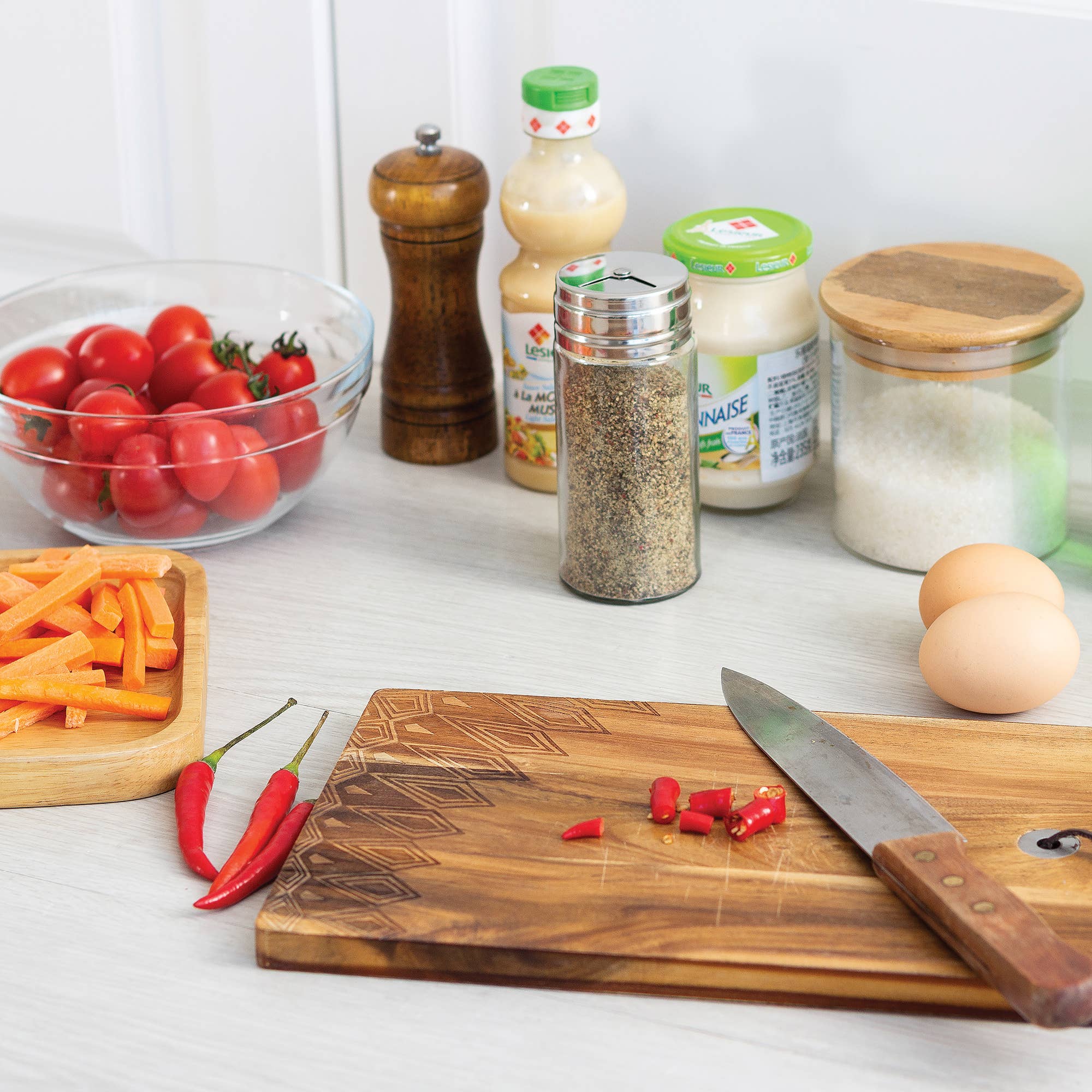 Fox Run Brands - Wholesale Jar - Fox Run Glass Spice Jar with Shaker Lid, 6 Ounce2