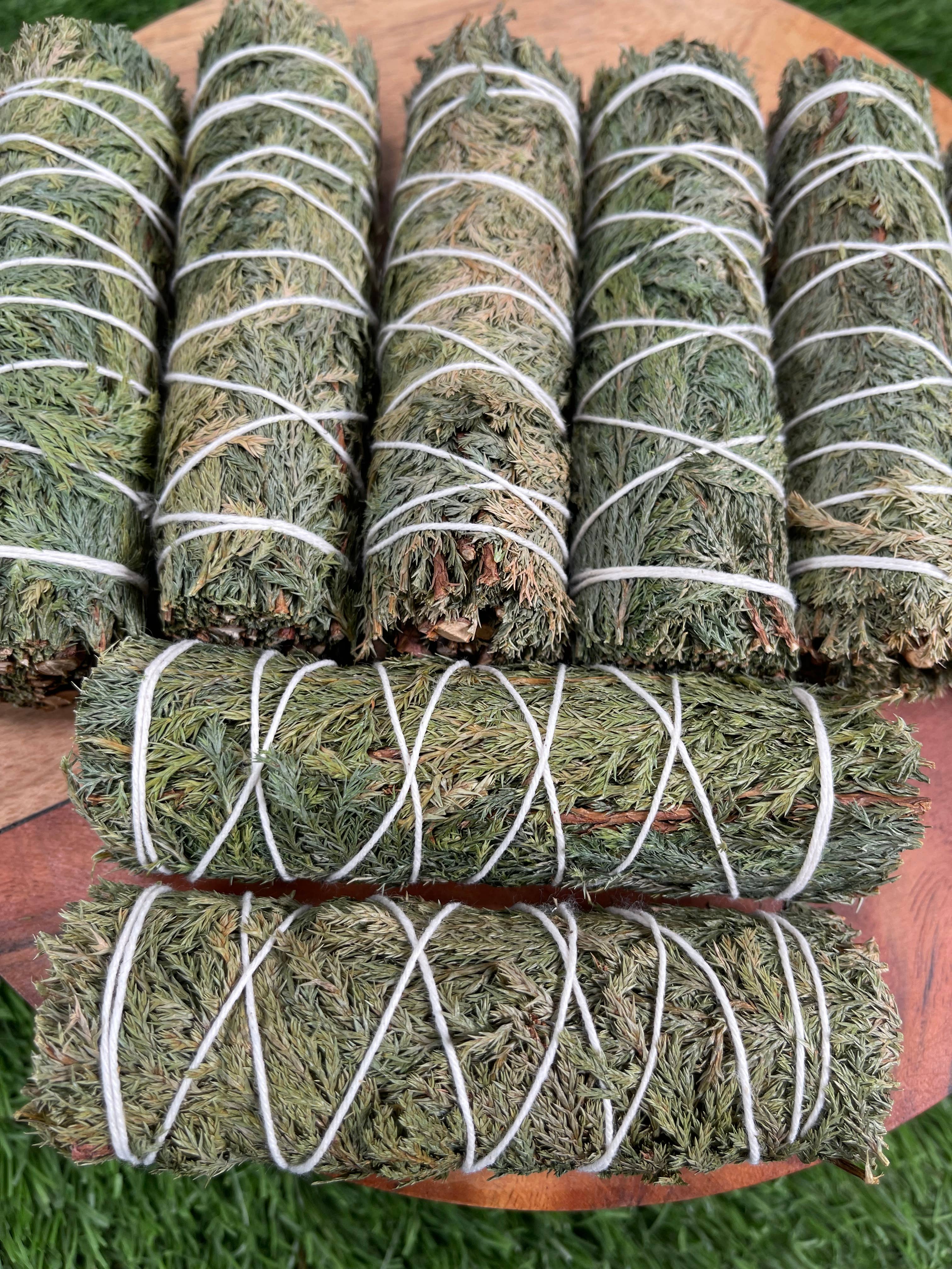 CaNatureLover - Wholesale Smudge Stick - ORGANIC Cedar Smudge Stick, Hand Wrapped Thick bundles.7