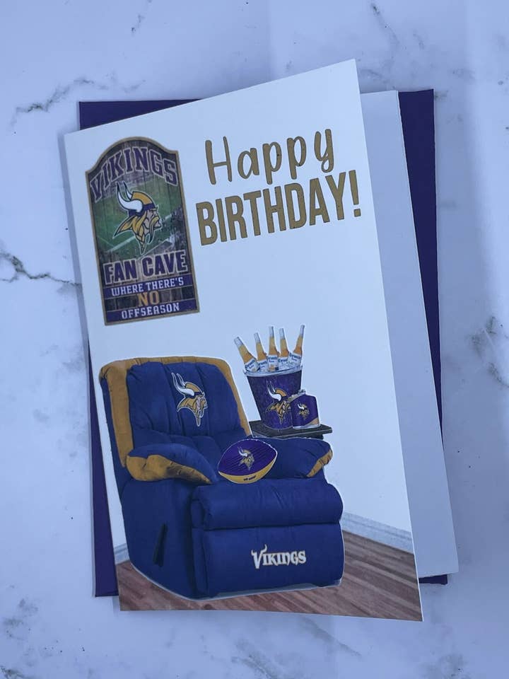 Viking Fan Cave Geburtstagskarte für den Großhandel von D. Johnson & Co Greetings