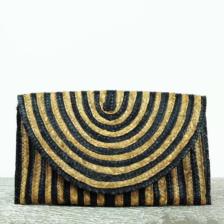 The Winding Road - Vente Pochette – femme - Pochette en paille rayée noire et naturelle1