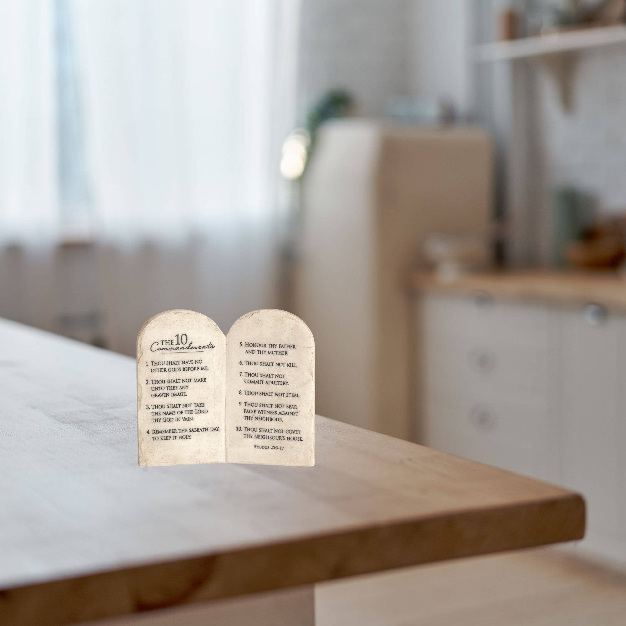 Dicksons - Wholesale Decorative Tabletop Object - Tablet Ttop 10 Commandments Rsn1