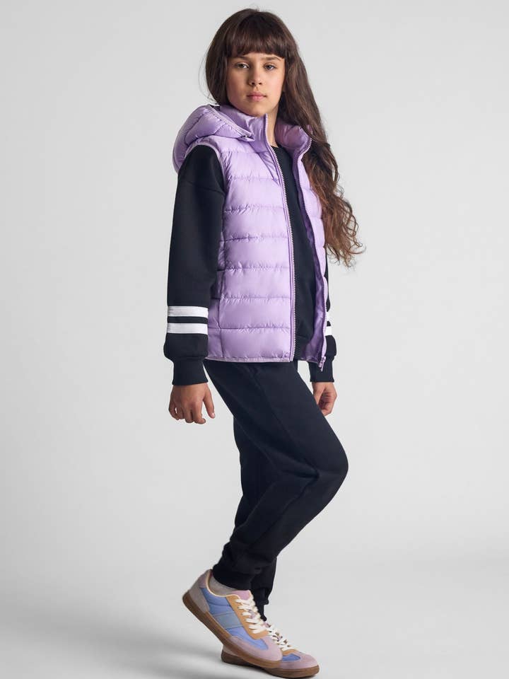 Girls Lilac Quilted Hooded Vest for wholesale by Minoti sp. z o.o.