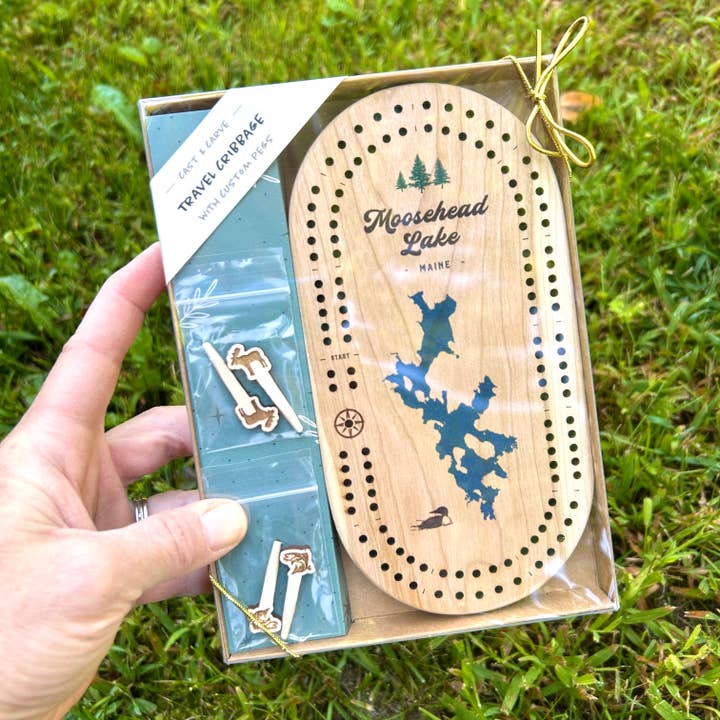 Cast & Carve - Wholesale Board Game - Lake Mini Travel Cribbage Set with Custom Pegs2