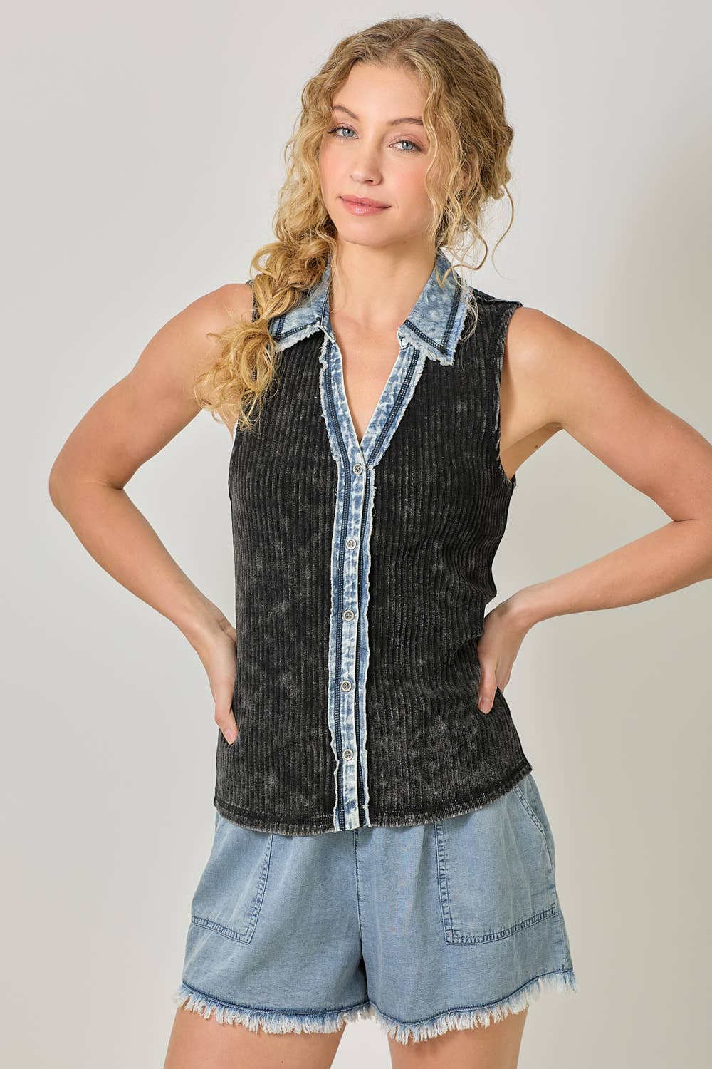 Mystree - Vente Chemise à col boutonné – femme - Haut sans manches à boutons en maille côtelée lavée 6094329