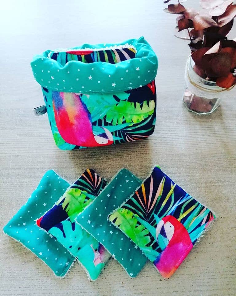 LES PETITS TITOUS - Wholesale Makeup Remover - BASKET SET AND SET OF 8 ASSORTED WASHABLE WIPES0