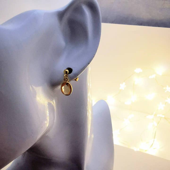 Goldene Citrin-Edelstein-Ohrstecker für den Großhandel von Sophellie Jewellery