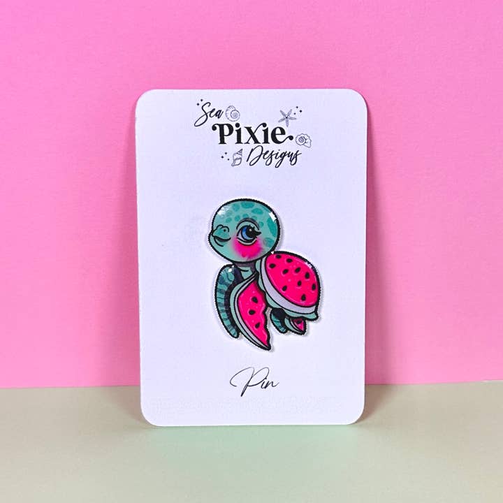 Sea Pixie Designs – wholesale Nål och knapp för kavajslag – Vattenmelon Havssköldpadda Frukt Kust Stift1