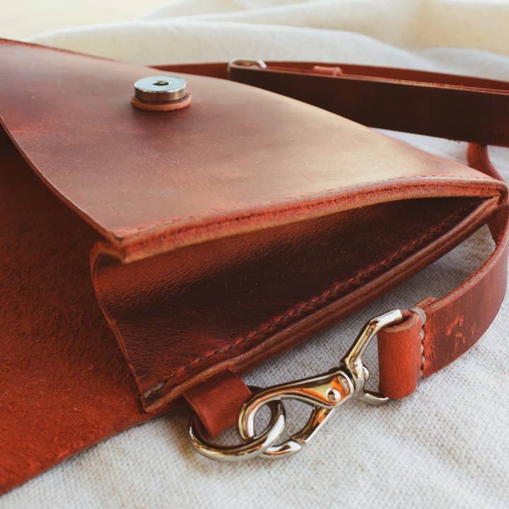 Middleyak Leather Co. - Wholesale Tote Bag - Women's - Jeraldyne Leather Crossbody Bag18