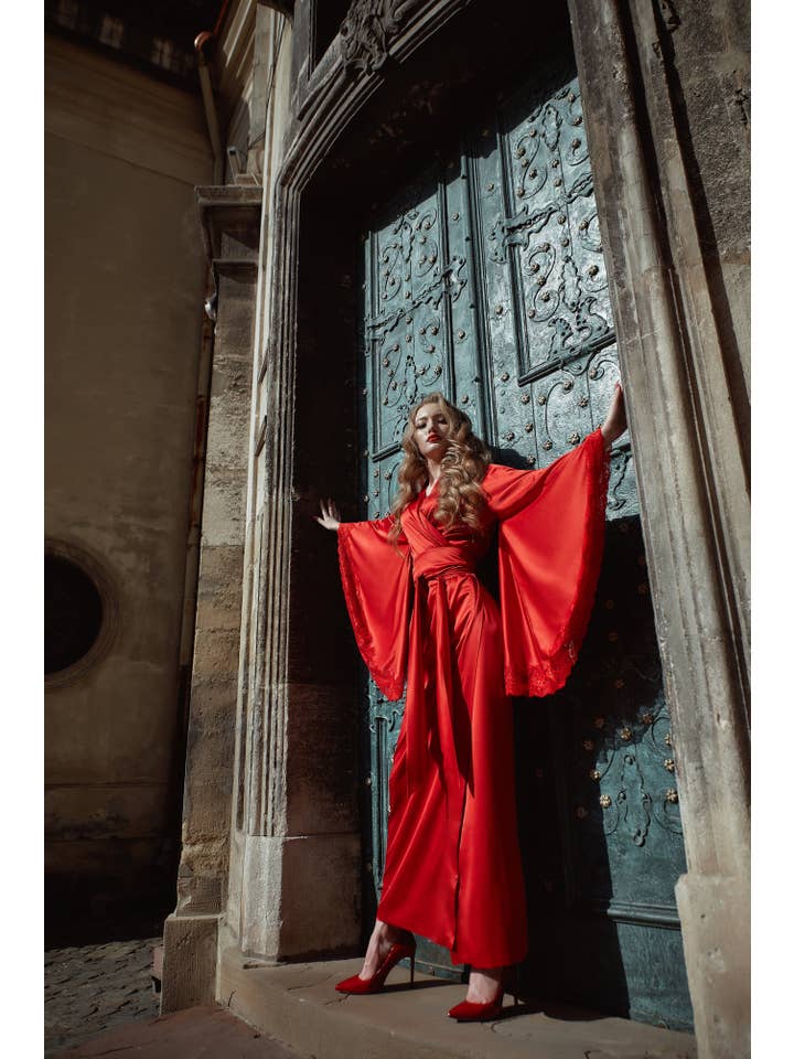 KÂFEMME and Co - Wholesale Robe - Women's - Eliza Long Silky Kimono Robe - Black, Grey, Red1