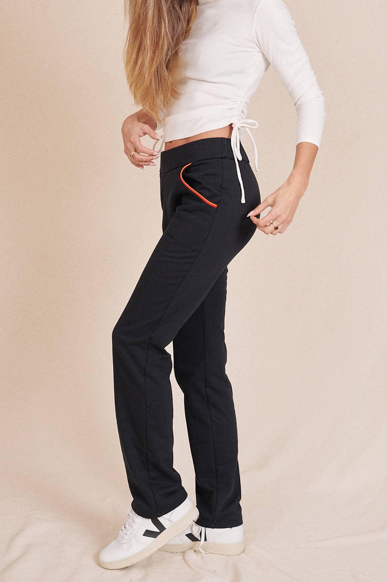INADEA - Wholesale Athletic Sweatpants/Joggers - Women's - RILEY Black Pants1