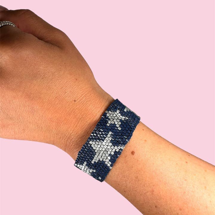 PULSERA PARA ADULTO CON ESTRELLA AZUL MARINO Y PLATEADO para venta al por mayor de Camel Threads