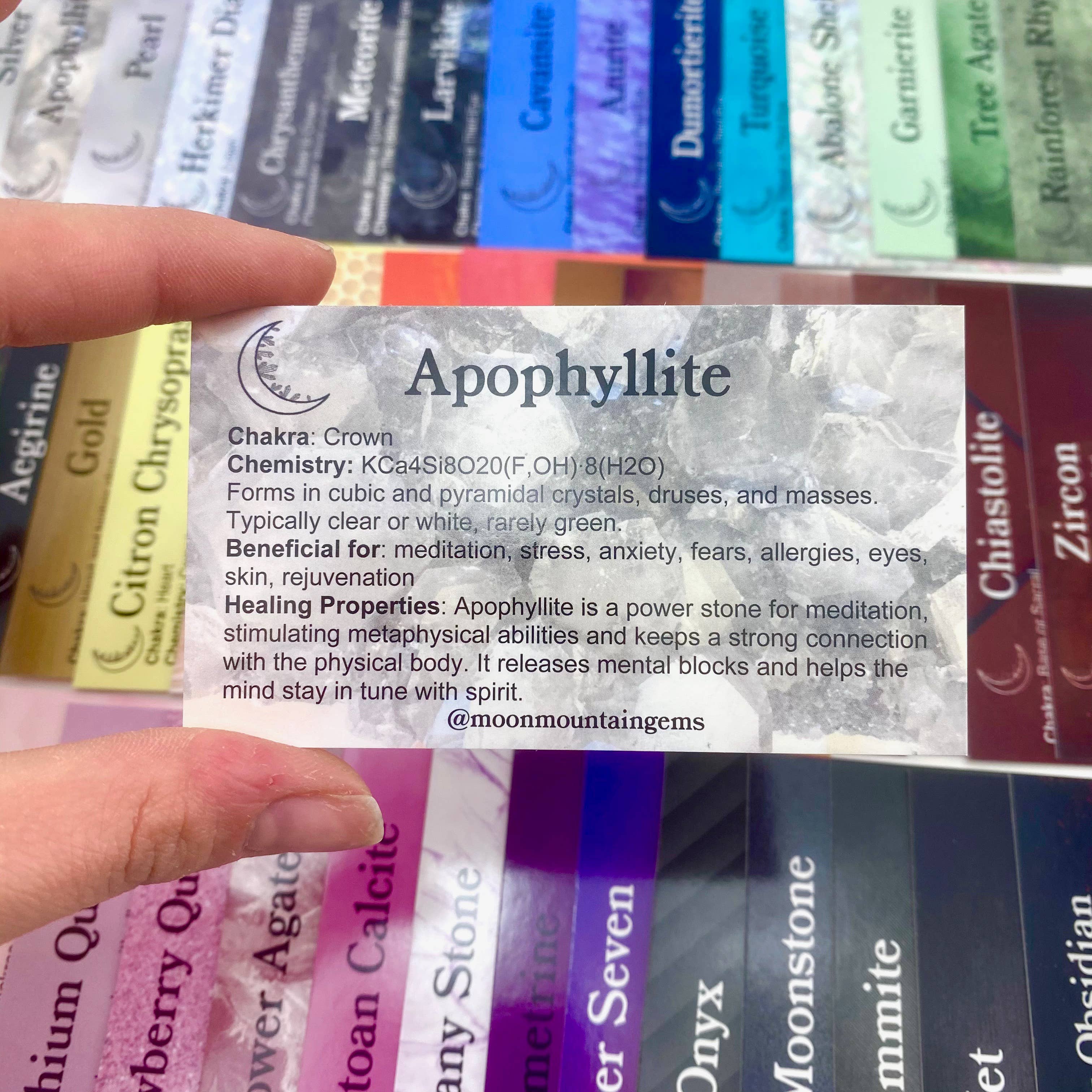 Moon Mountain Gems - Vente Cartes de tarot - Jeu de cartes de guérison par les cristaux Édition 32