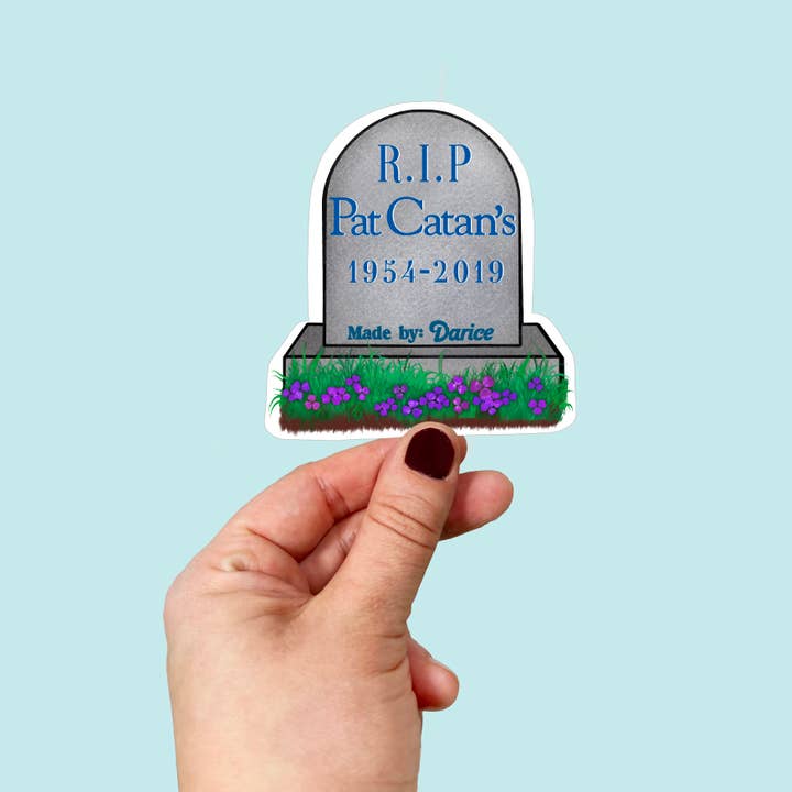 Autocollant inspiré par Pat Catans en vinyle imperméable RIP pour la vente par Songbird Artistry