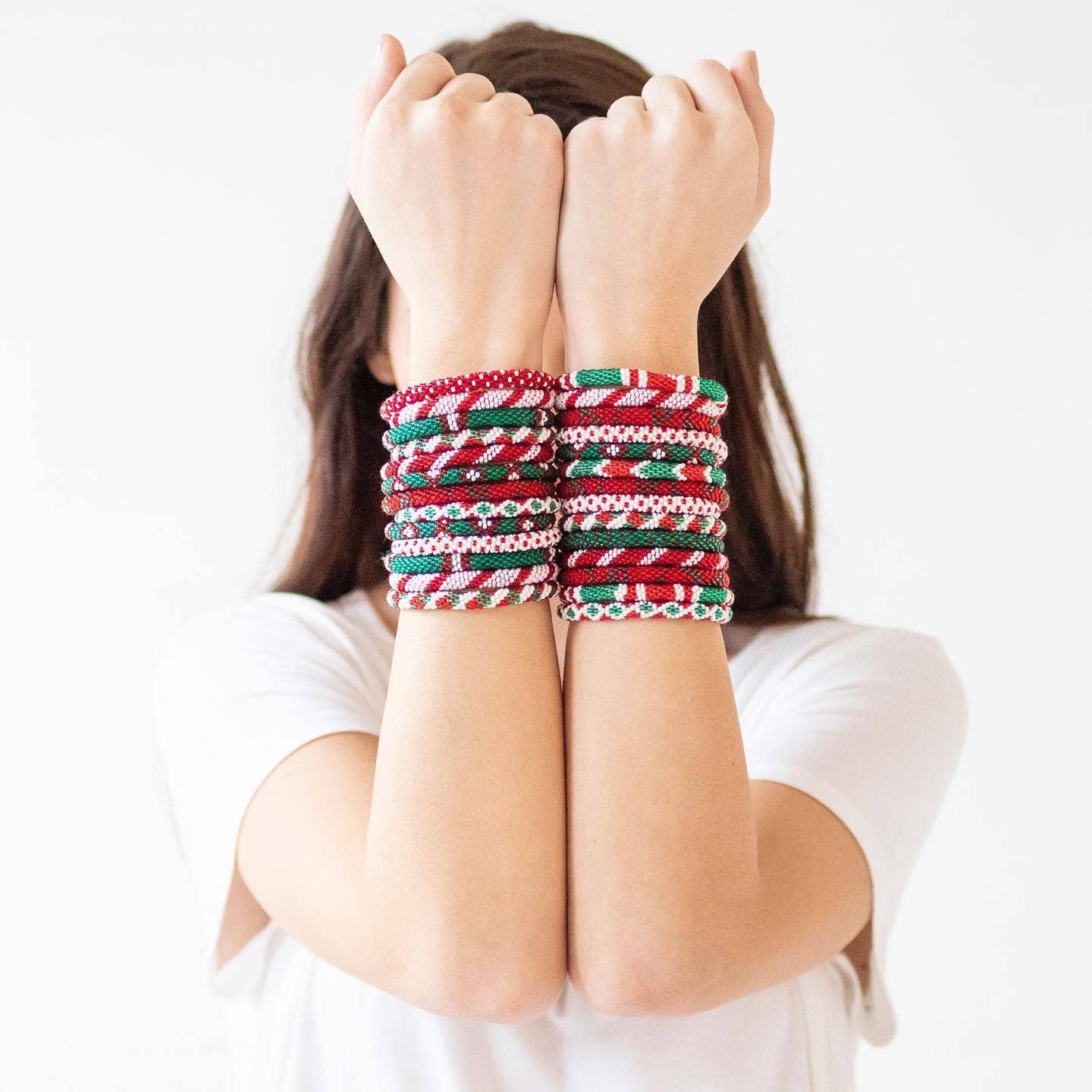 Aid Through Trade - Wholesale Jewelry Set - Roll-On® Christmas Bracelets (Mistletoe) - Set of 126