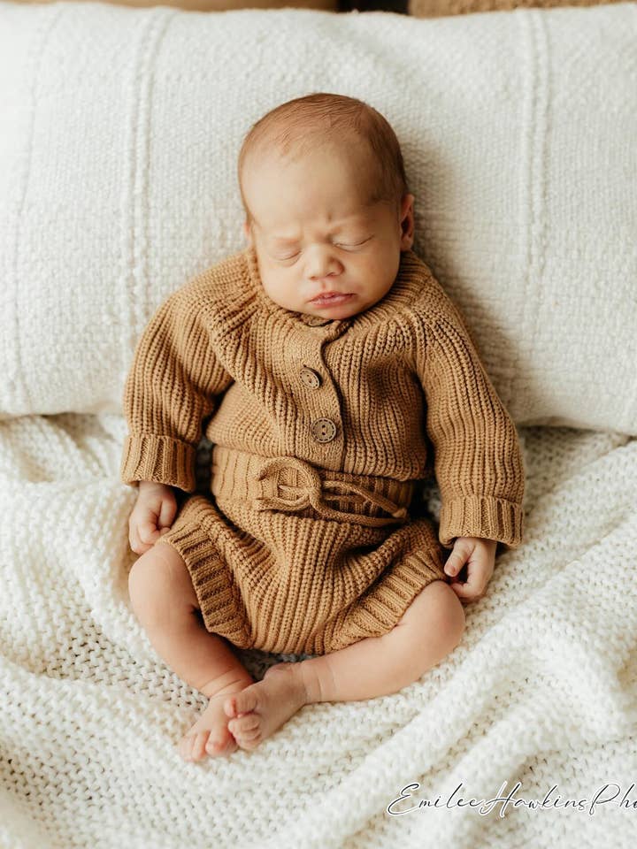 OLIVE & CRADLE - Wholesale Clothing Set - Baby - Baby NewBorn Knitted Sweater Bloomer 2pc Set Tan QUINN