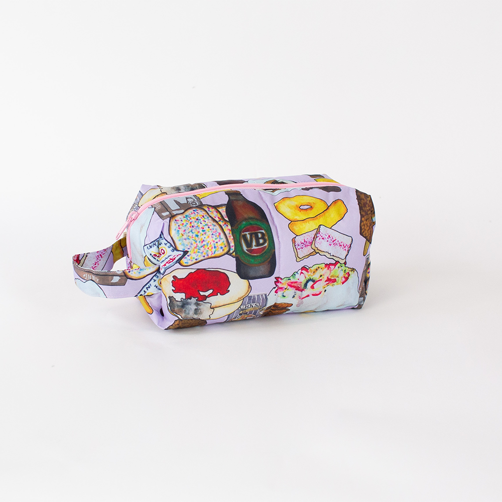 Big Bite Studios - Wholesale Toiletry bag – Unisex - HAPPY POUCH CLUB — LARGE PUFFY TOILETRY BAG4