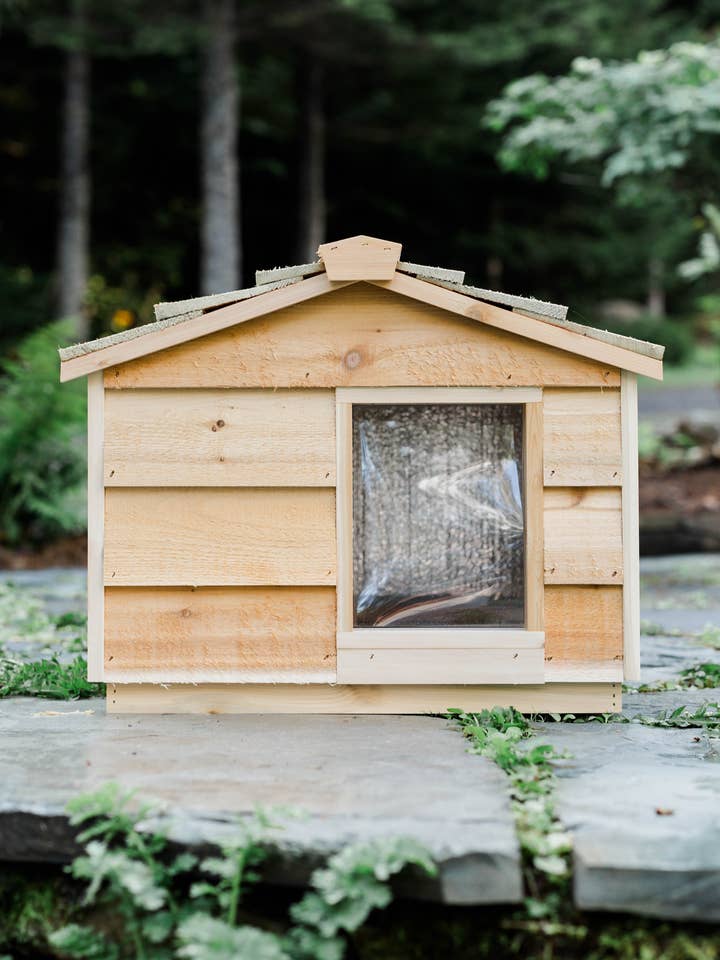 Large Outdoor Cat House for wholesale by UnderCover Pet Houses