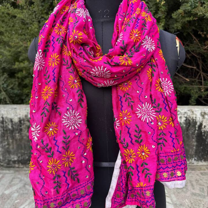 bhavnas boutique - Wholesale Wrap - Women's - Women Chunni Floral Design Hand Embroidered Phulkari Dupatta