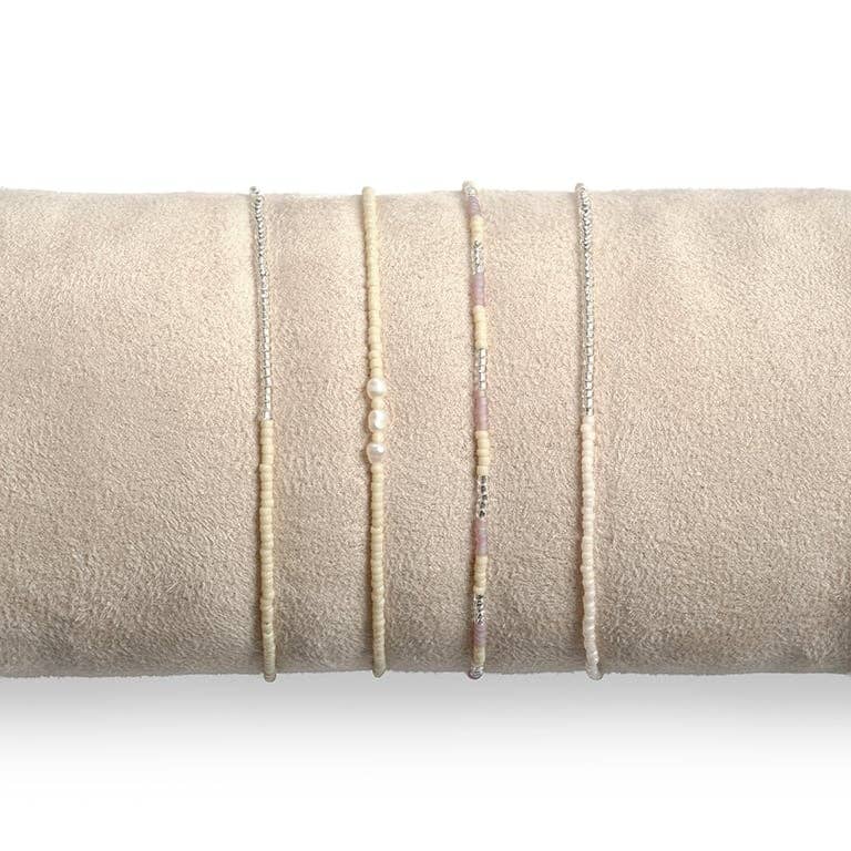 ByBazz – Großhandel Perlenarmband – Armband Silver Touch aus Glasperlen und Süßwasserperlen1