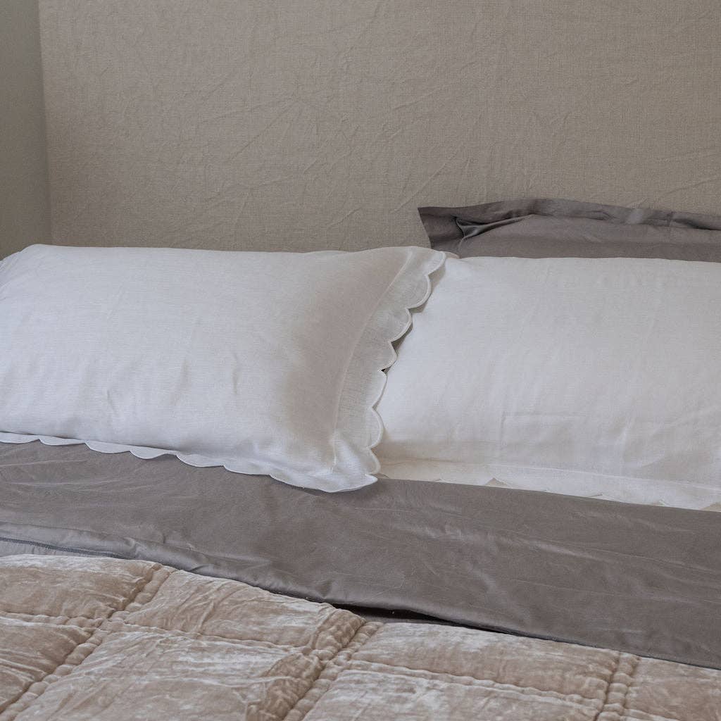 White Scalloped Edge Linen Pillowcases for wholesale on Faire1