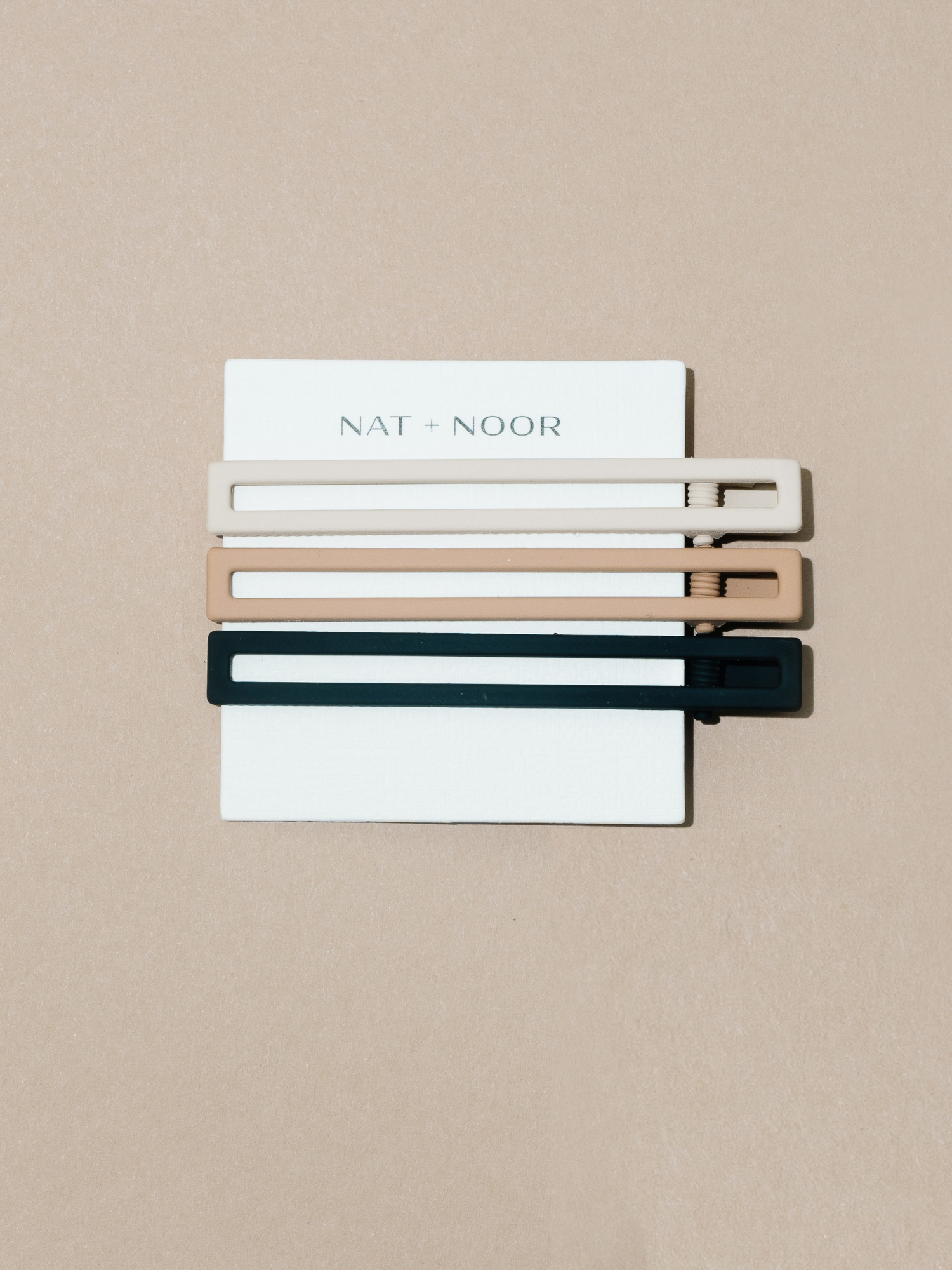 NAT + NOOR - Venta al por mayor Conjunto de accesorios para el pelo - Mujer - Set de 3 clips para cabello estilo aligator Yarrow en colores surtidos3