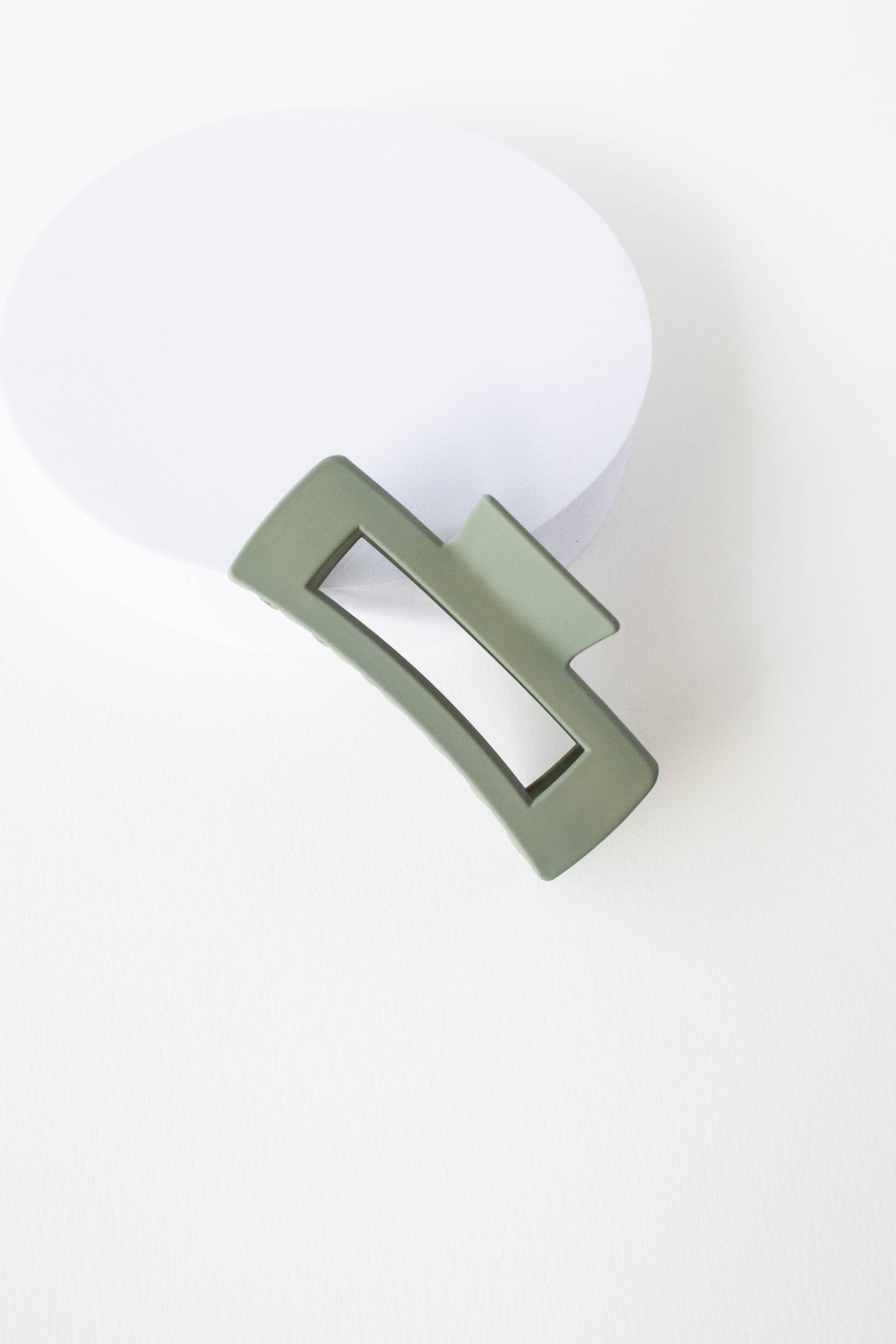 Tiepology – wholesale Hair clip – Women’s – Beyond the Border Hair Clip1