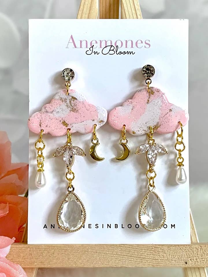 Majestätische Wolke aus Quarz für den Großhandel von Anemones In Bloom