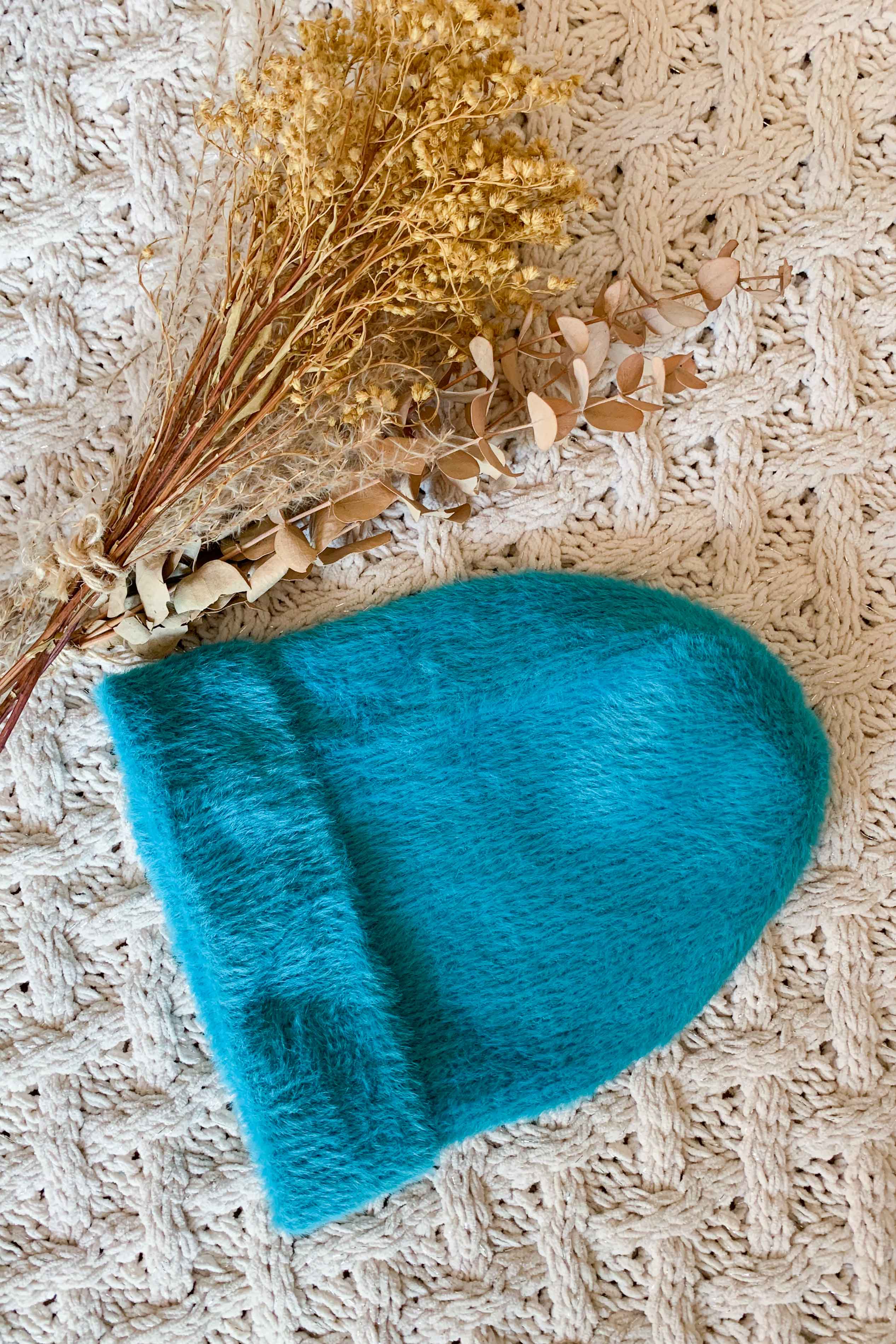 AMOLI - Wholesale Beanie - Women's - Soft Warm Ribbed Fuzzy Faux Angora Beanie4