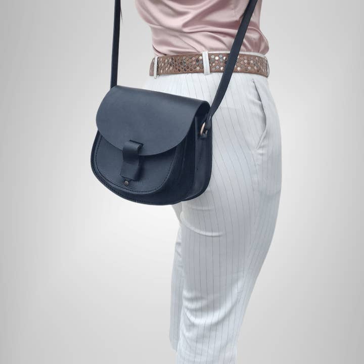 Artisan Stories - Wholesale Crossbody bag – Women's - Maya Black Leather Saddle Bag1