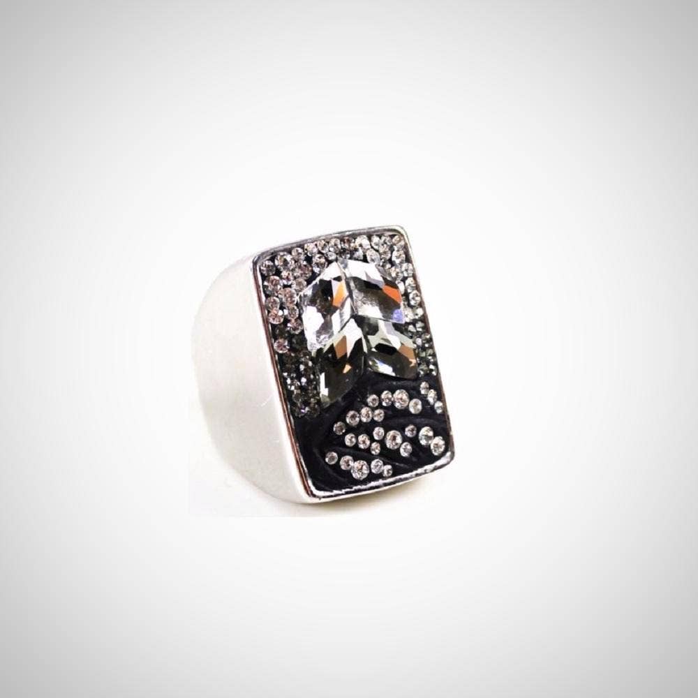 Jimmy Crystal New York - Wholesale Cocktail/Statement Ring - BLACK & WHITE RING - RING2281