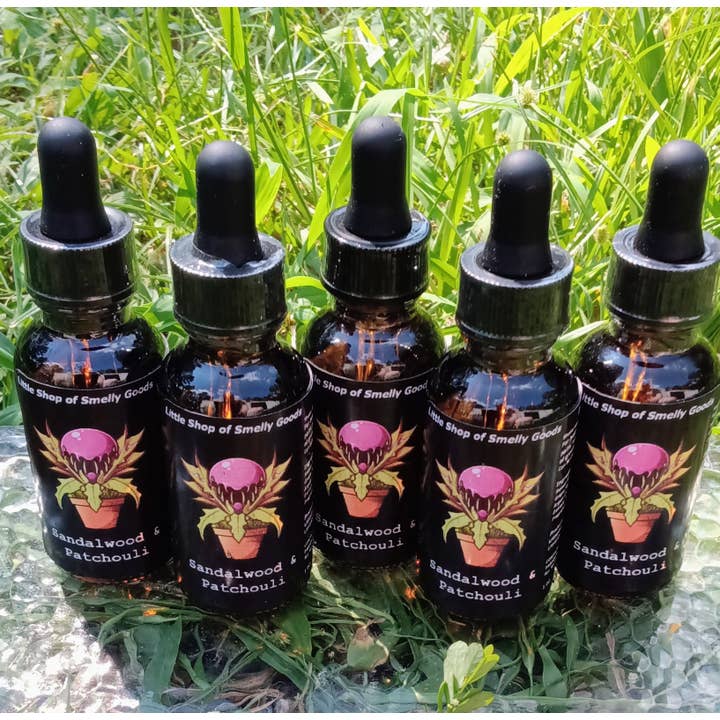 Huile à barbe au bois de santal et au patchouli pour la vente par Little Shop of Smelly Goods