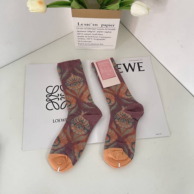 Tourtiwi - Wholesale Socks - Unisex - Retro Art Abstract Print Mid-Calf Socks12