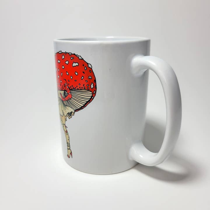Mushroom Marauder – wholesale Kaffekoppar – Fröken Amanita kaffemugg | Svamp Pinup Girl | 11oz/15 oz3