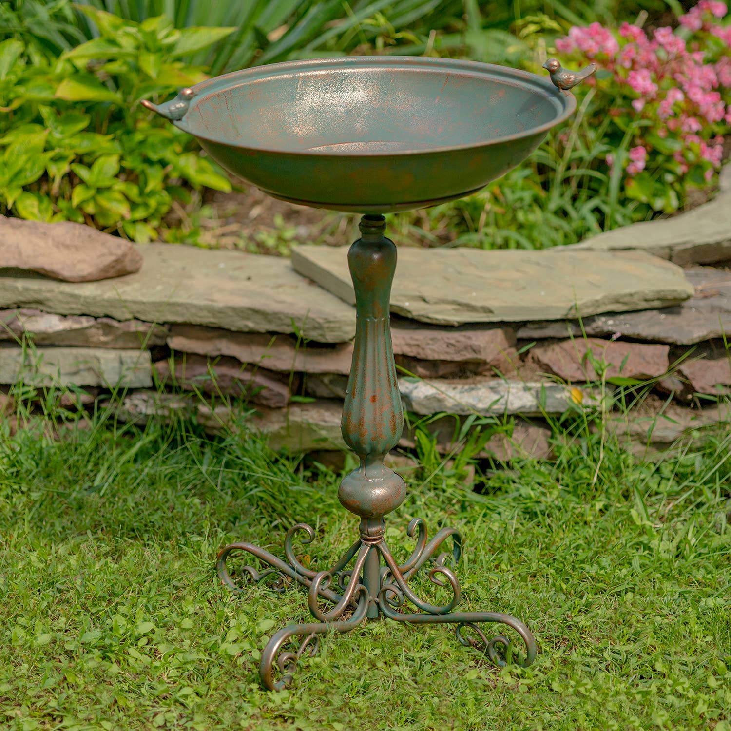 Zaer Ltd. International - Wholesale Bird Bath - Pedestal Birdbath with Little Bird Detail - 3 Options13