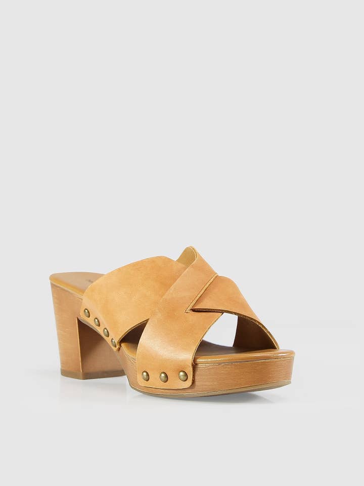 belle & bloom - Wholesale Platform heels – Women’s - Midtown Clog Mule4