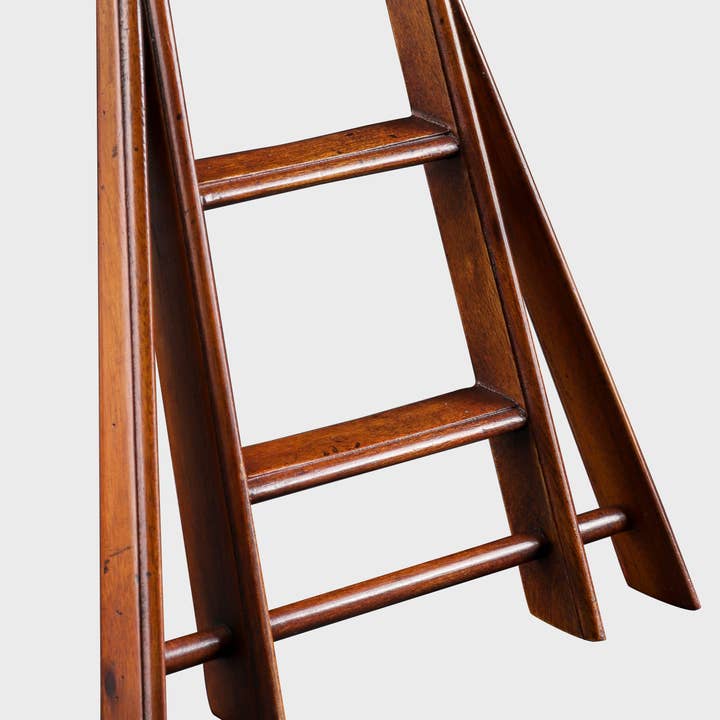 Tour d'Horizon - Wholesale Free Standing Shelf - ORCHARD LADDER1