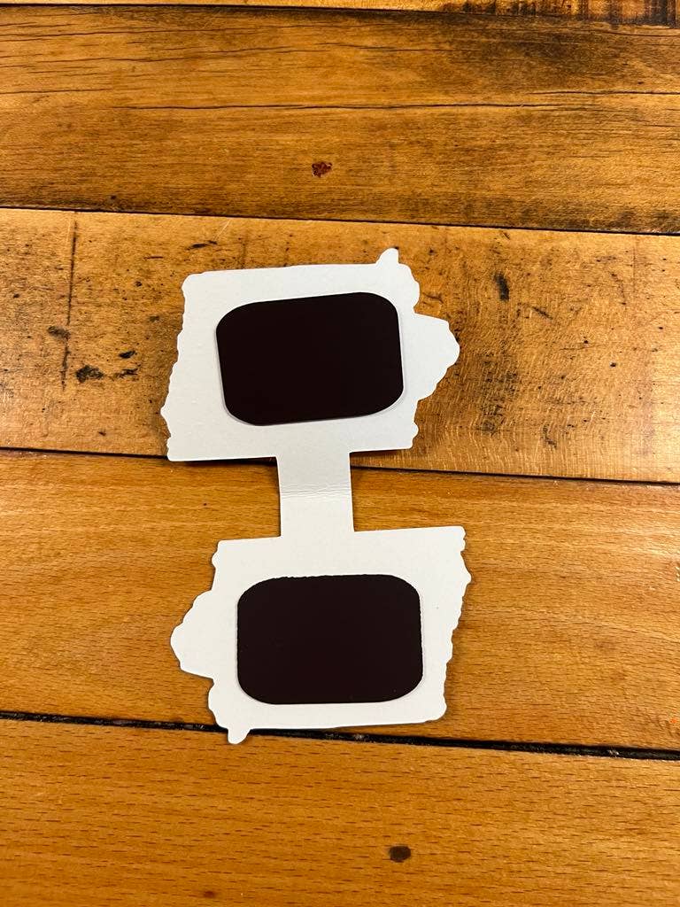 Iowa Paper Farm - Wholesale Bookmark - Iowa shaped pigs and flowers magnetic bookmark3