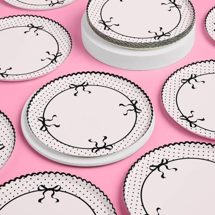 xo, Fetti - Vente Assiette jetable - Assiettes en papier nœud noir | 25 unités, douche nuptiale, fête de célibataire2